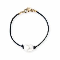 The Black Pearl Leather Knot